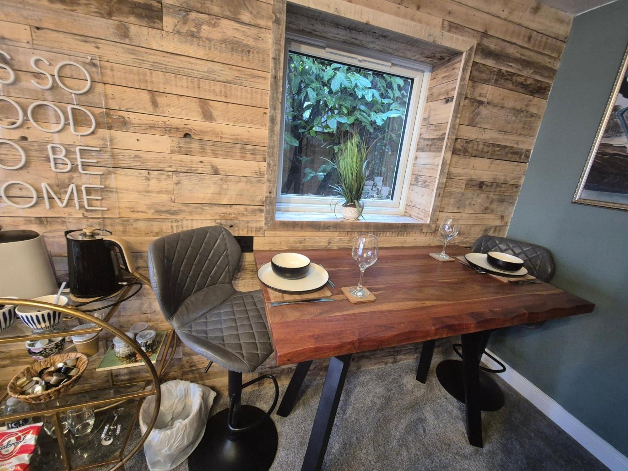 Boutique Shrewsbury Suites Εξωτερικό φωτογραφία